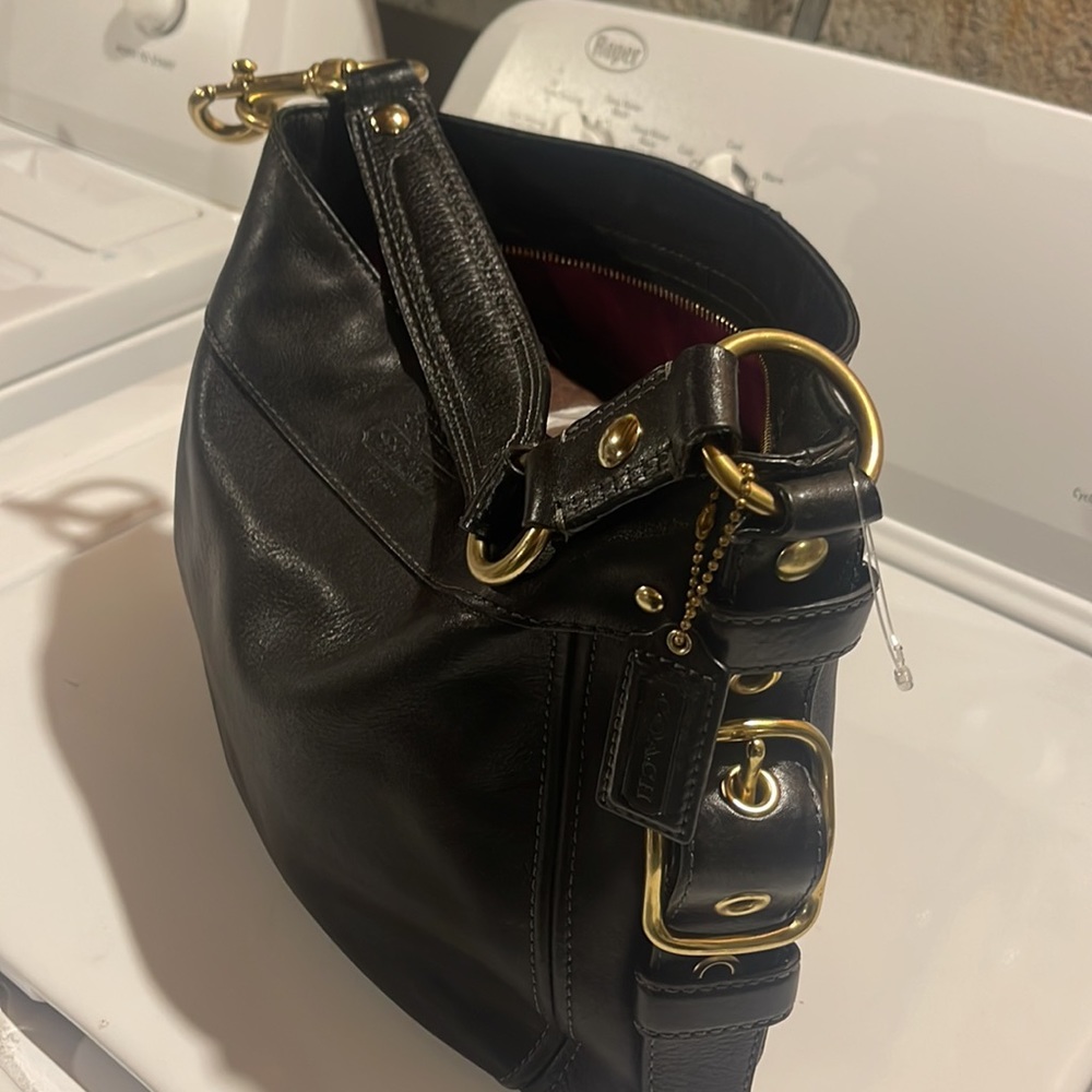 Vintage black leather coach hobo bag!